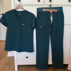 Figs size small Caribbean blue scrubs